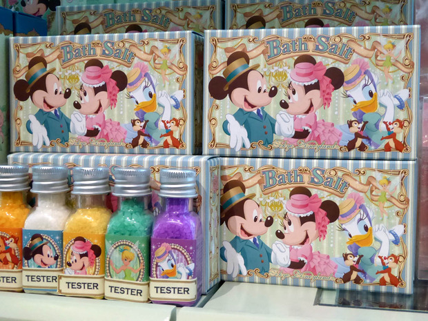 ディズニーランドの香水屋さん ラ プティート パフュームリーがとってもいい香りで素敵です Disney好きの日常